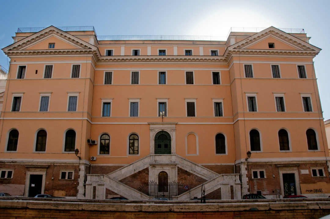 The Cavour high school in Rome experiments with digital voting on blockchain