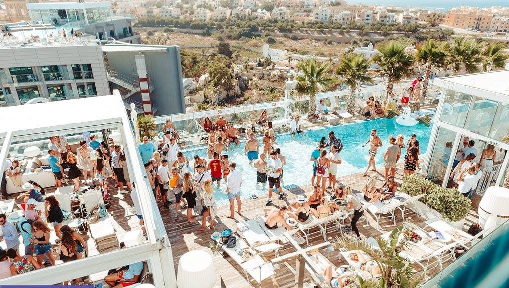 Malta AI & Blockchain Summit launching exclusive pool party