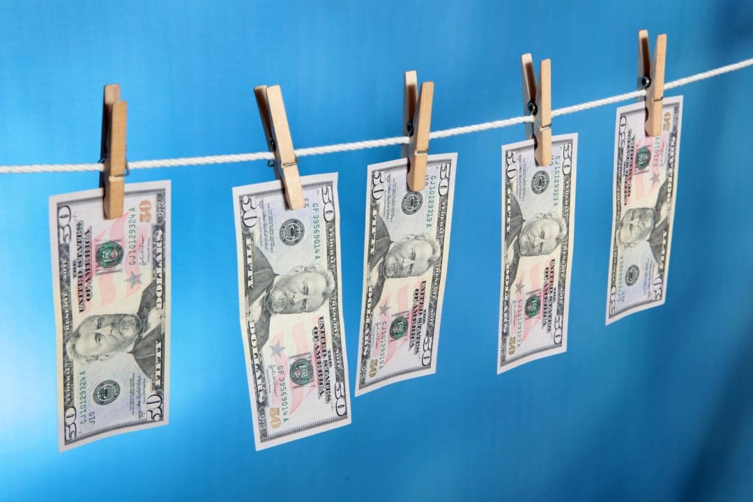 Money laundering: the dollar beats bitcoin 800 to 1