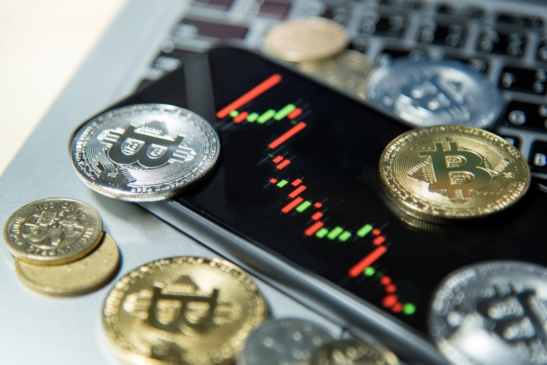 Why invest in cryptocurrencies through CFDs