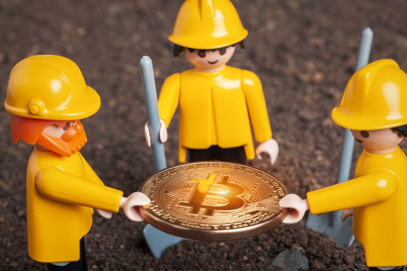 Bitmain refunds bitcoin miners