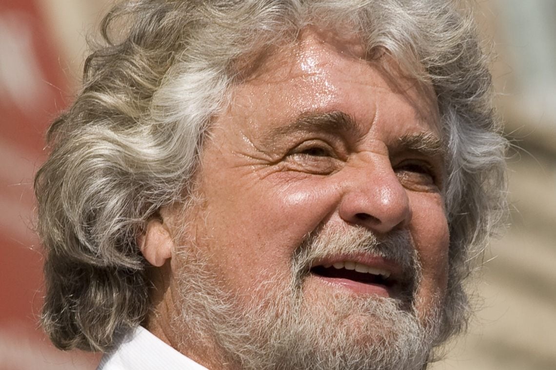 Beppe Grillo hypothesizes the creation of the e-Lira