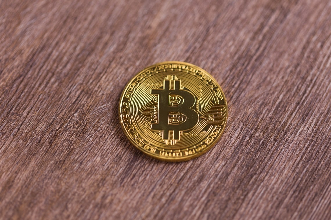 investing in bitcoin safe