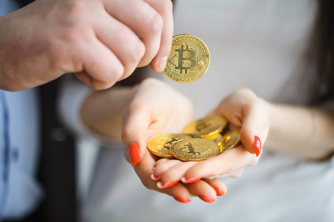Grayscale Bitcoin Trust adds 35 thousand bitcoin