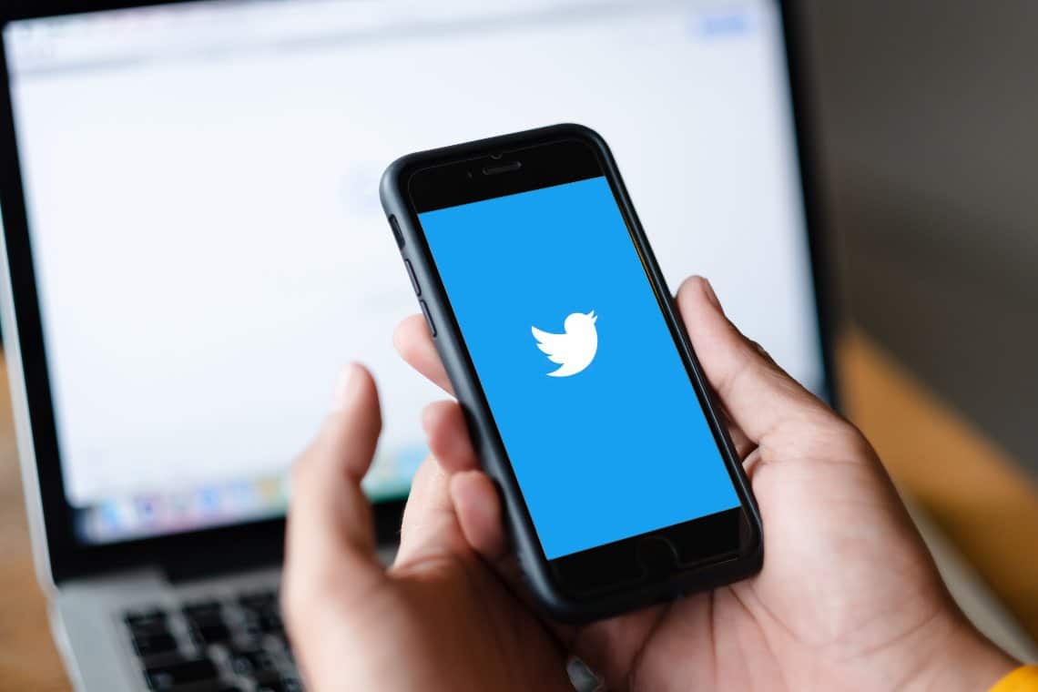 Twitter suspends several crypto accounts