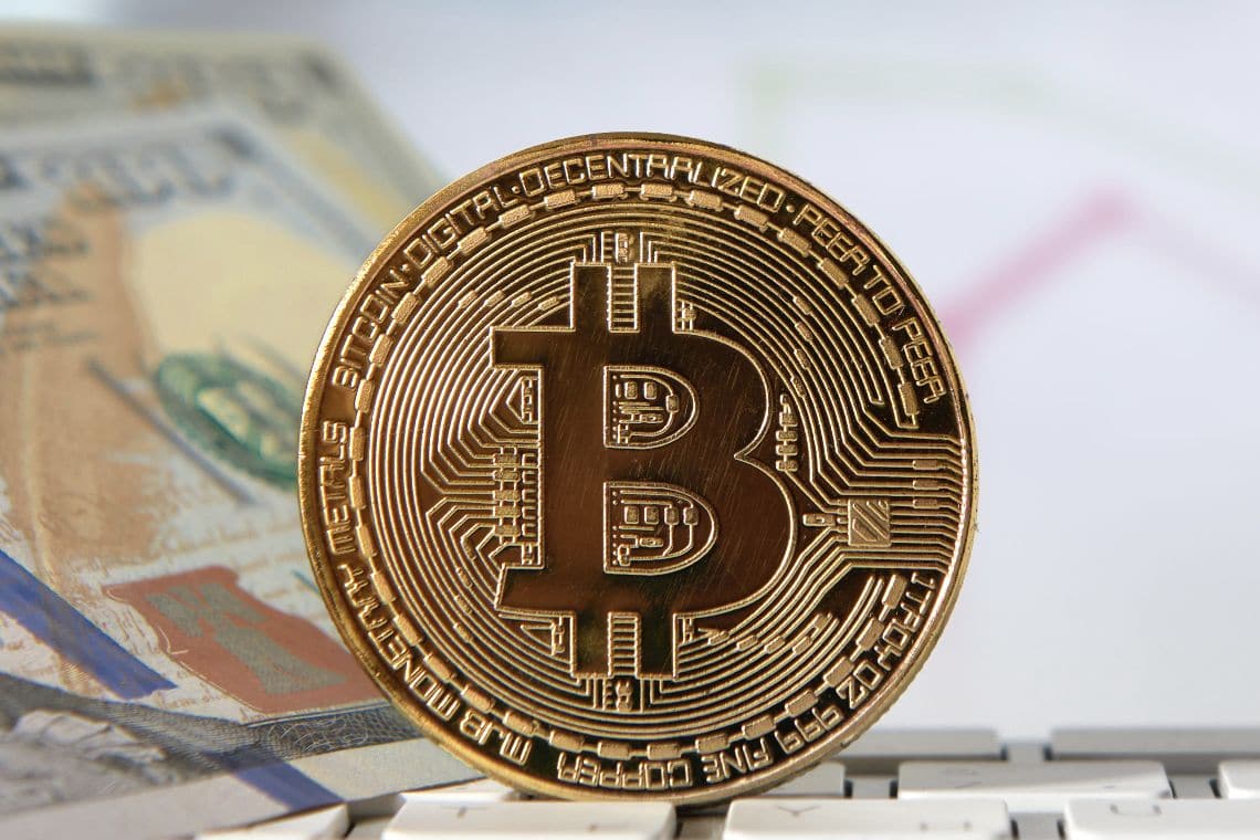 Is Bitcoin crashing? Did the crypto market hit the bottom?