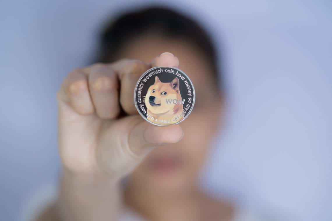 User sues Coinbase for misleading advertising on Dogecoin