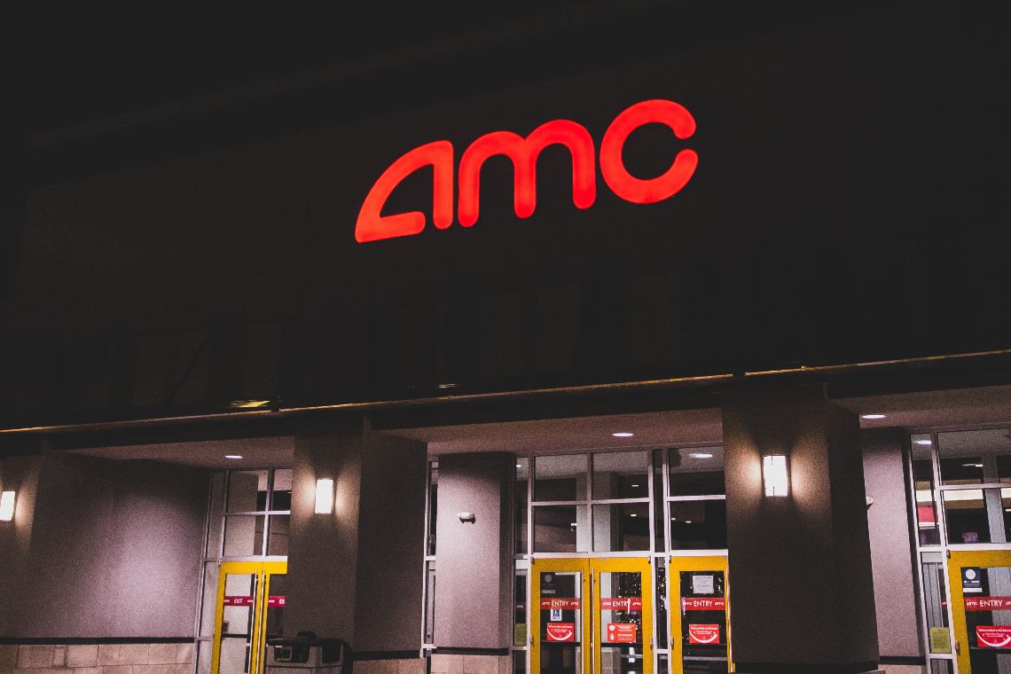 AMC accepts payments in bitcoin and shares soar