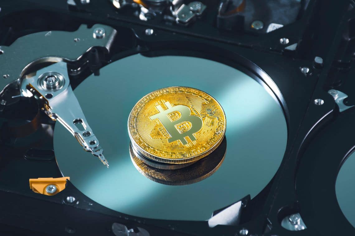 Bitcoin mining: hashrate tripled in two months
