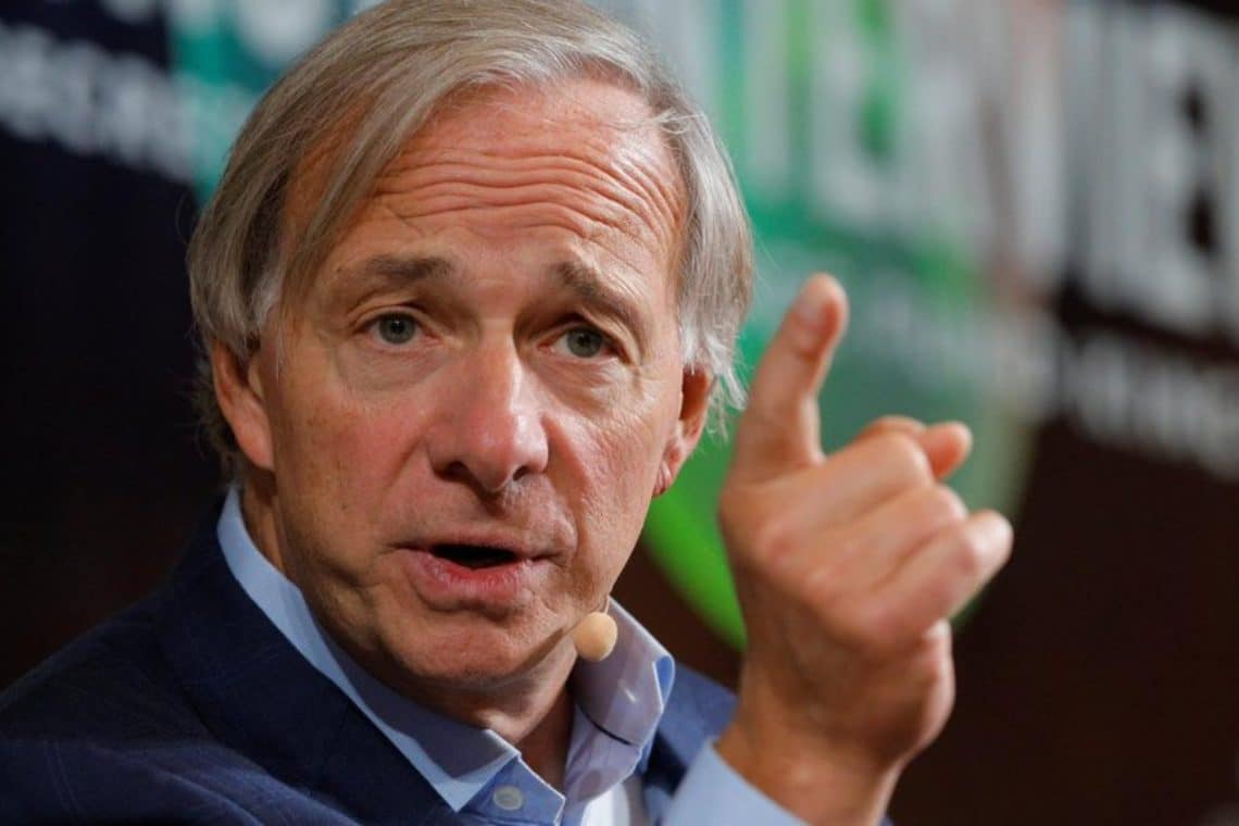 For Ray Dalio, cash is trash and it is better to invest in Bitcoin