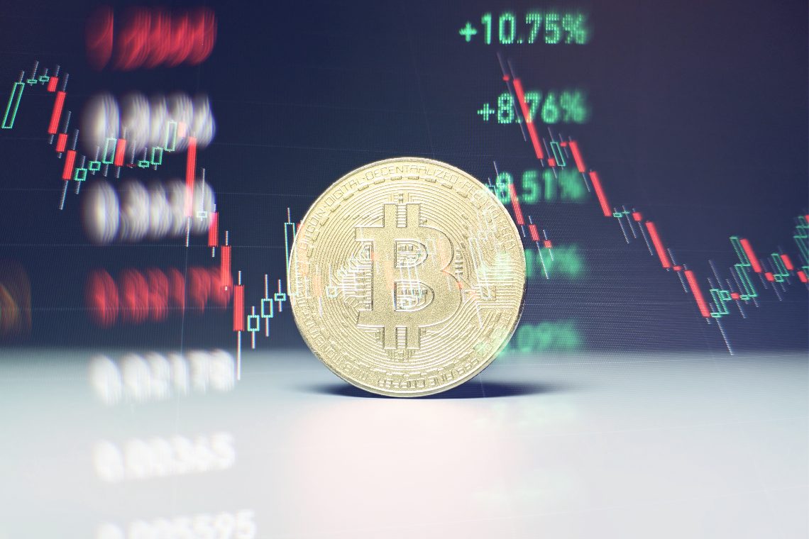 Red digits for Bitcoin, Ethereum and Avalanche: prices analyses