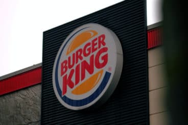 Burger King with Robinhood gives away Bitcoin, Ethereum and Dogecoin