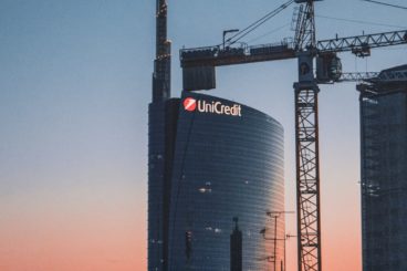 UniCredit against Bitcoin: protest on Twitter