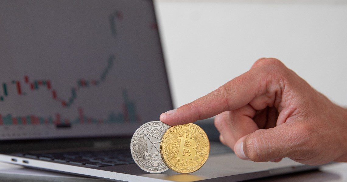 Bitcoin($45k), Ethereum ($3.8k), Chainlink Price Analyses