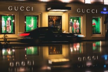 Gucci accepting payments in ApeCoin