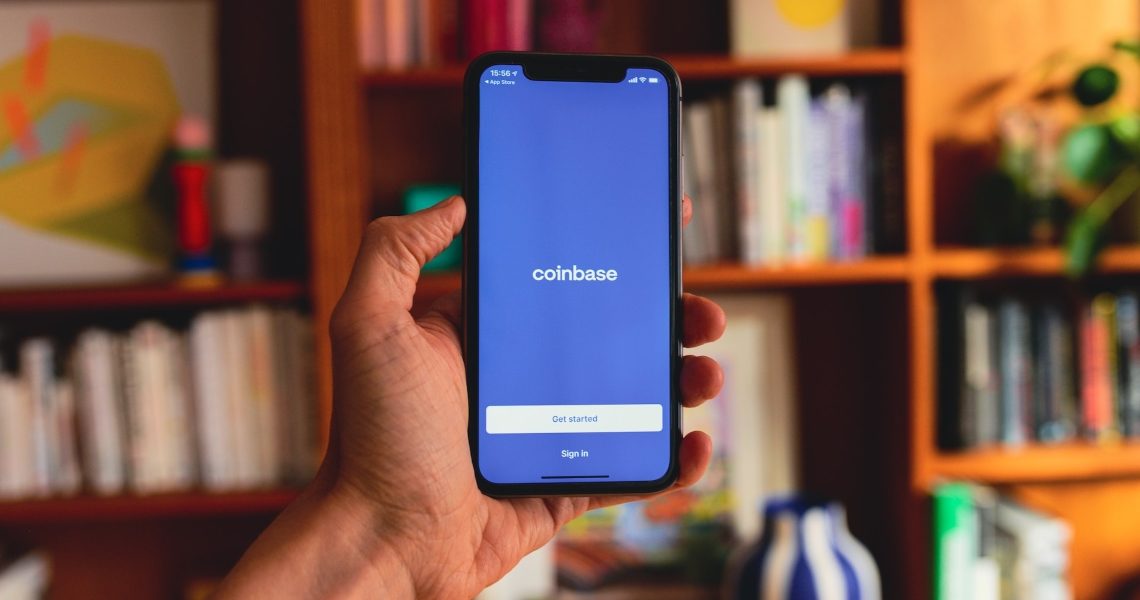 Coinbase: stock and earnings of crypto exchange heading into Q3