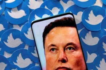 Elon Musk to Twitter employees: “the economic picture is dire”