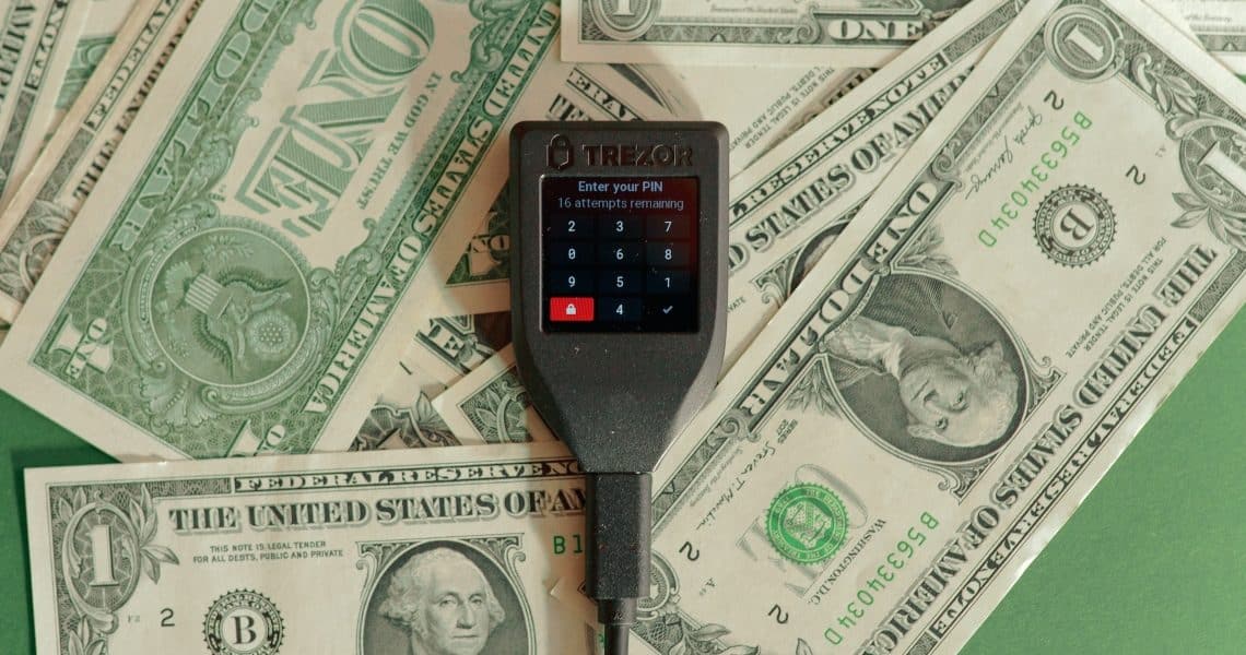 Trezor: privacy crypto hardware wallet enables Coinjoin on Model T