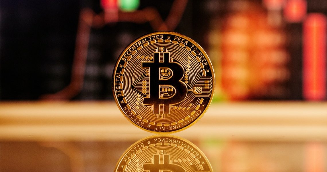 Bitcoin value falls below $30,000: suspicious movements associated with Mt. Gox exchange