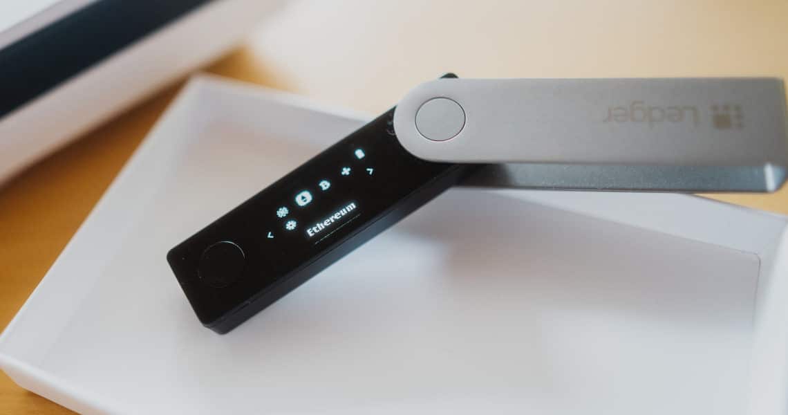 Possible security problems are being speculated about the Ledger Nano X