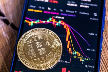 Analyst Warns Bitcoin Could Dip Below 2022 Low, Crypto Whales Swarm InQubeta Presale